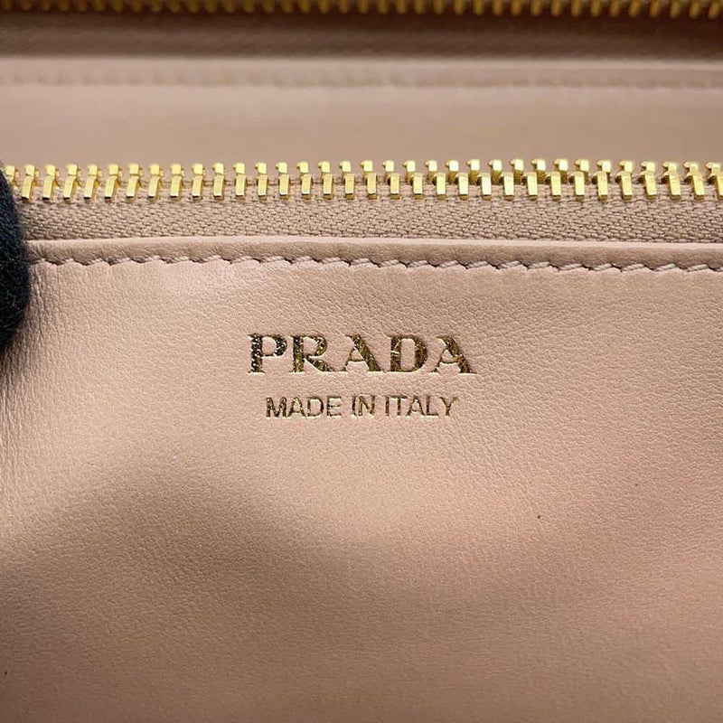 プラダ 長財布 三角ロゴ ラウンドファスナー レザー 1ML506 PRADA 財布