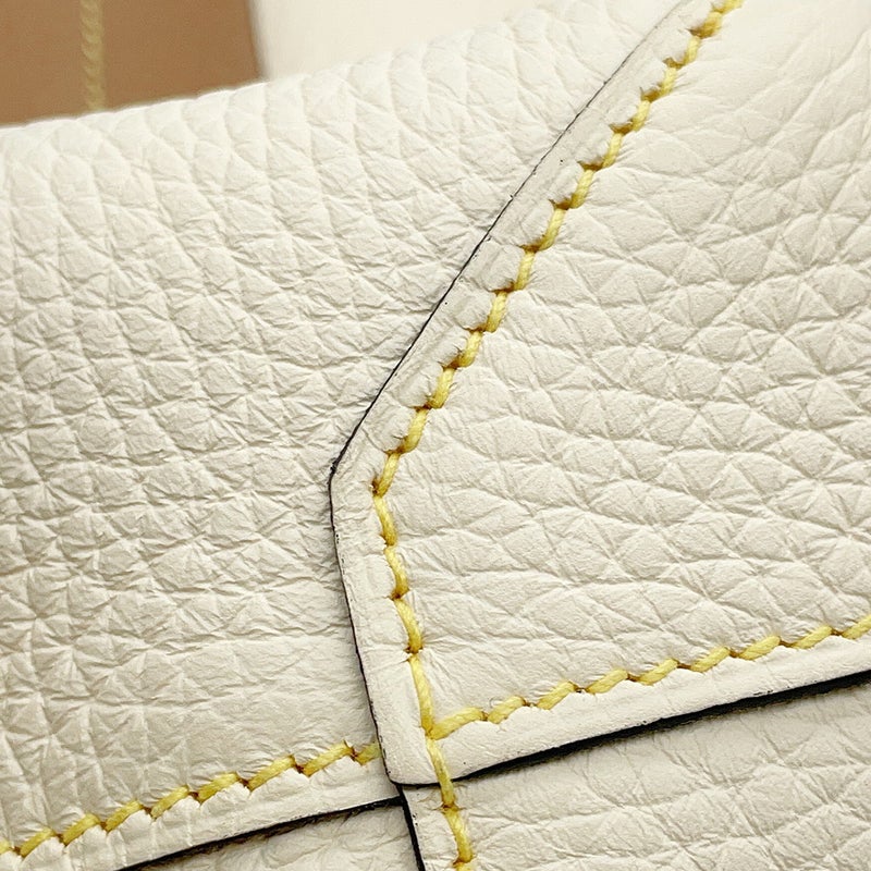 エルメス トートバッグ カバセリエ31 ヴェルソ ナタ/チャイ トリヨンクレマンス Z刻印 HERMES バッグ