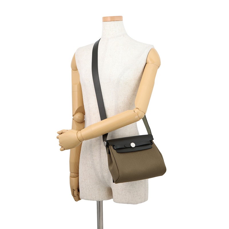 エルメス ショルダーバッグ エールバッグジップ ミニ ヴェールオリーブ/カーキ/シルバー金具 ヴァッシュハンター/トワルミリタリー G刻印