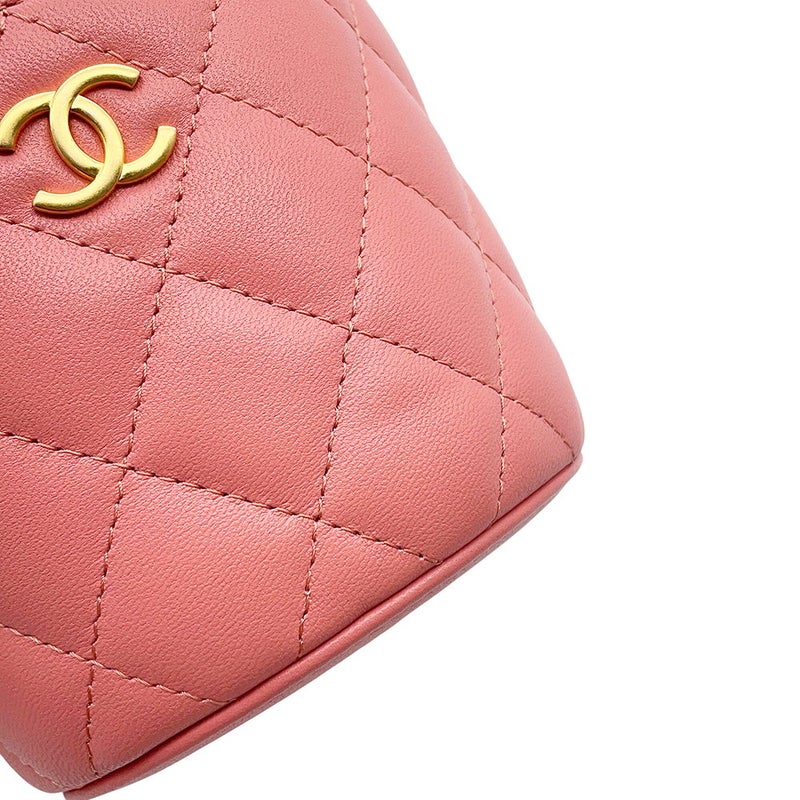 シャネル チェーンショルダーバッグ ココマーク マトラッセ バニティ トップハンドル ラムスキン CHANEL