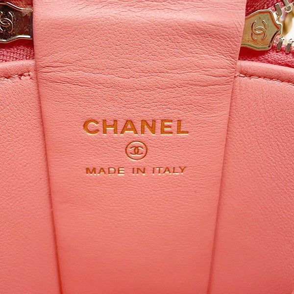 シャネル チェーンショルダーバッグ ココマーク マトラッセ バニティ トップハンドル ラムスキン CHANEL