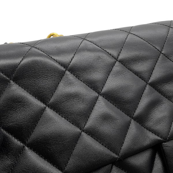 シャネル チェーンショルダーバッグ デカマトラッセ ココマーク シングルフラップ ラムスキン A01094 CHANEL 黒