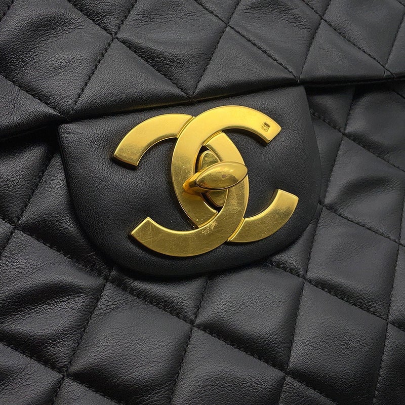 シャネル チェーンショルダーバッグ デカマトラッセ ココマーク シングルフラップ ラムスキン A01094 CHANEL 黒