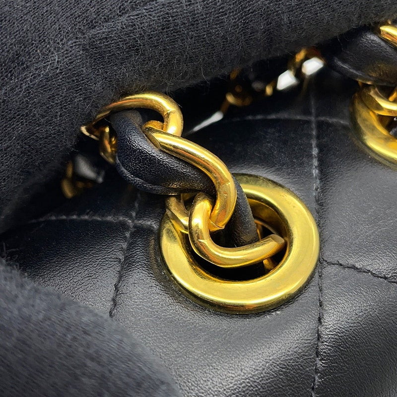 シャネル チェーンショルダーバッグ デカマトラッセ ココマーク シングルフラップ ラムスキン A01094 CHANEL 黒