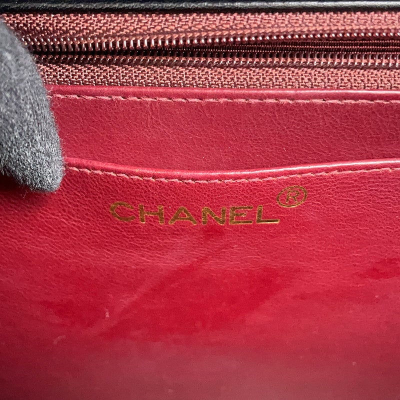 シャネル チェーンショルダーバッグ デカマトラッセ ココマーク シングルフラップ ラムスキン A01094 CHANEL 黒