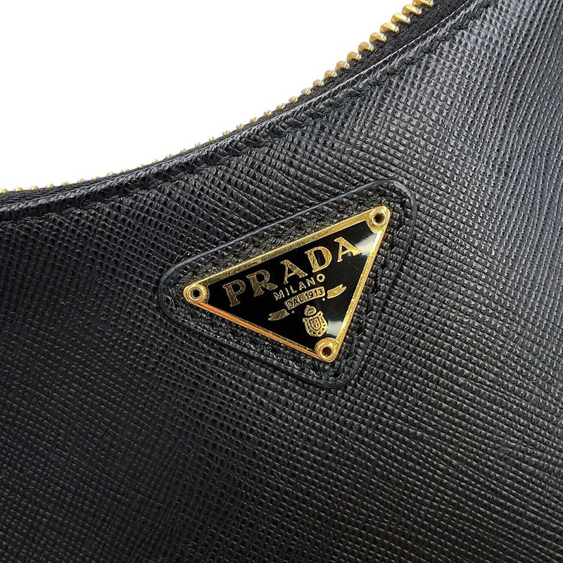 プラダ ショルダーバッグ Re-Edition 2005 サフィアーノレザー 1BH204 PRADA 2wayバッグ 黒