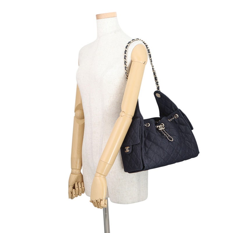 シャネル チェーンショルダーバッグ ココマーク マトラッセ CHANEL 25 スモール デニム AS5293 CHANEL 黒