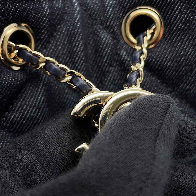 シャネル チェーンショルダーバッグ ココマーク マトラッセ CHANEL 25 スモール デニム AS5293 CHANEL 黒