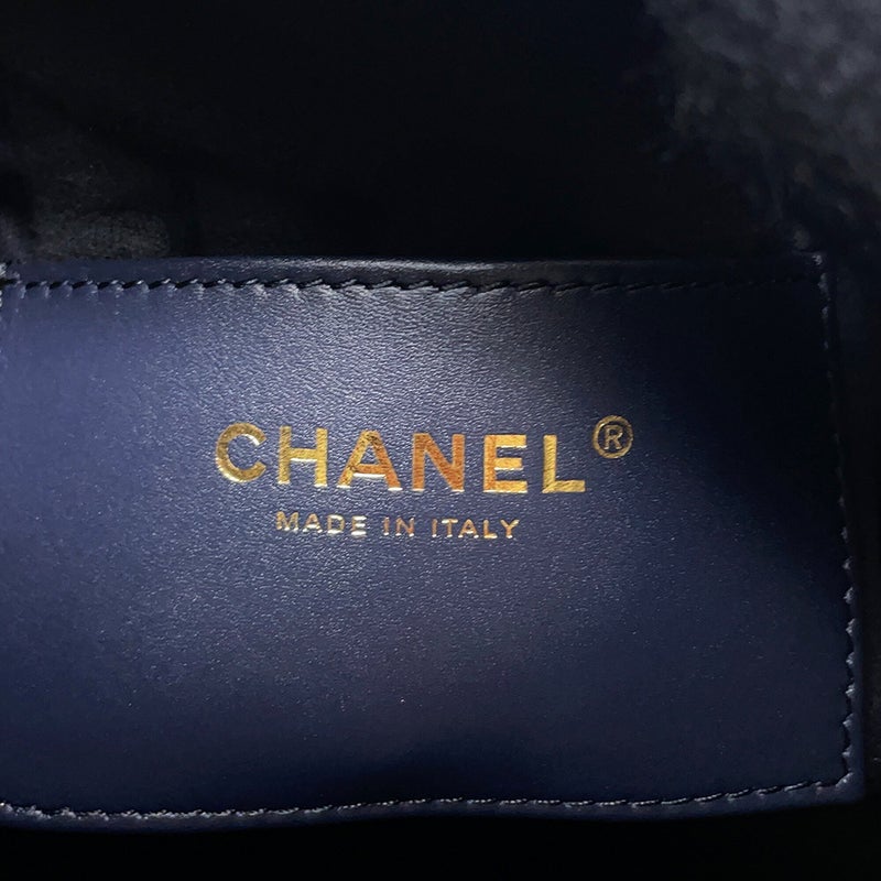 シャネル チェーンショルダーバッグ ココマーク マトラッセ CHANEL 25 スモール デニム AS5293 CHANEL 黒