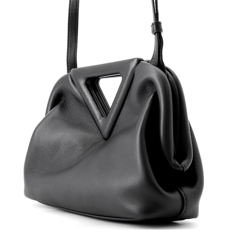 ボッテガヴェネタ ショルダーバッグ ポイント スモール レザー 658476 BOTTEGA VENETA 黒