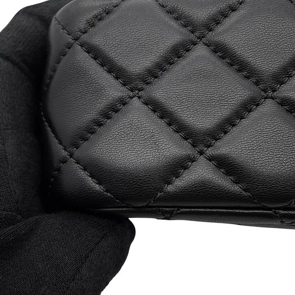 シャネル チェーンショルダーバッグ ココマーク ミニマトラッセ ラムスキン AS2380 CHANEL 黒