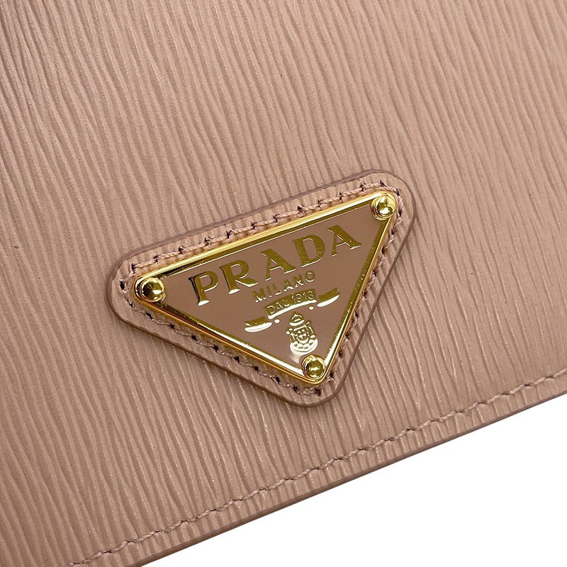 プラダ 二つ折り財布 ヴィッテロムーブ トライアングルロゴ コンパクトウォレット レザー 1MV204 PRADA