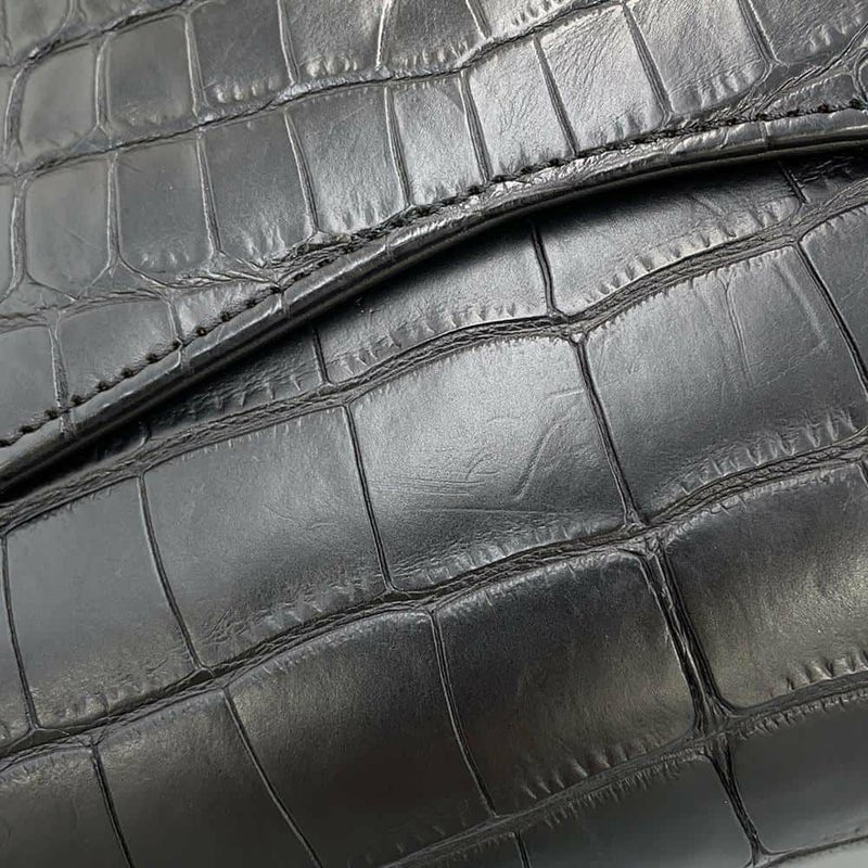 シャネル チェーンショルダーバッグ マトラッセ25 ココマーク ダブルチェーン クロコダイルマット CHANEL 黒