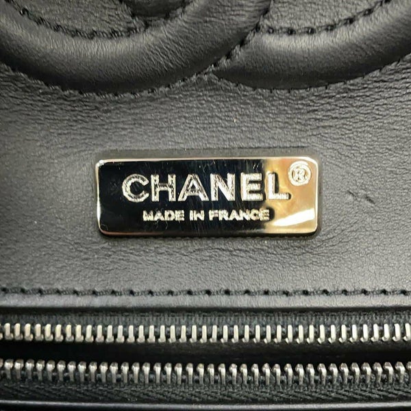 シャネル チェーンショルダーバッグ マトラッセ25 ココマーク ダブルチェーン クロコダイルマット CHANEL 黒