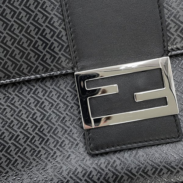 フェンディ ショルダーバッグ フラット バケット ポシェット レザー 7VA524 FENDI 黒
