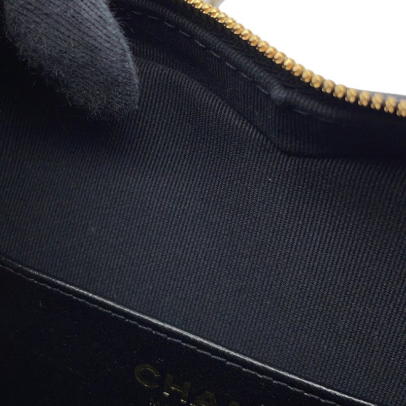 シャネル チェーンショルダーバッグ マトラッセ ココマーク ハート ラムスキン AS5764 CHANEL 黒