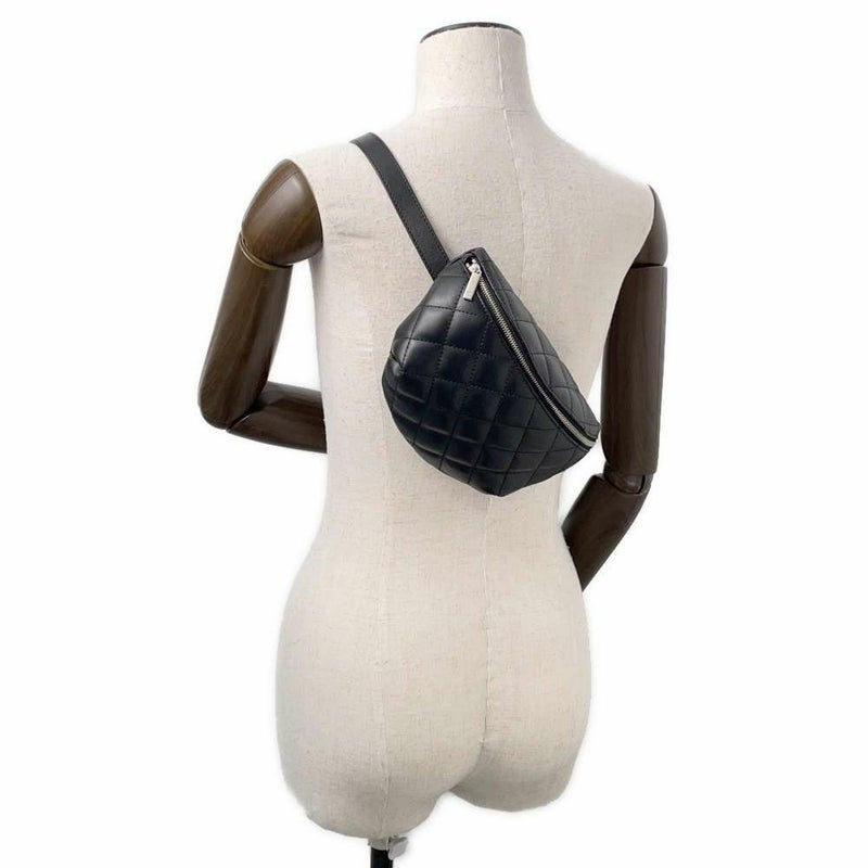 シャネル ボディバッグ マトラッセ ユニフォーム ラムスキン CHANEL ウエストバッグ 黒