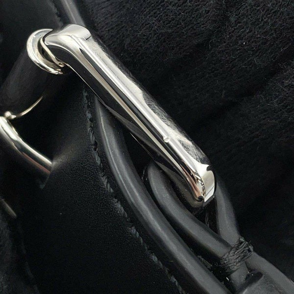 ヴァレンティノ・ガラヴァーニ ボディバッグ VLTNロゴ VY2B0A10WJW VALENTINO ベルトバッグ 黒