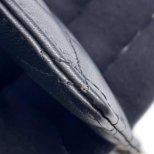 シャネル チェーンカードケース ココマーク マトラッセ ラムスキン A01745 CHANEL カード ノベルティ