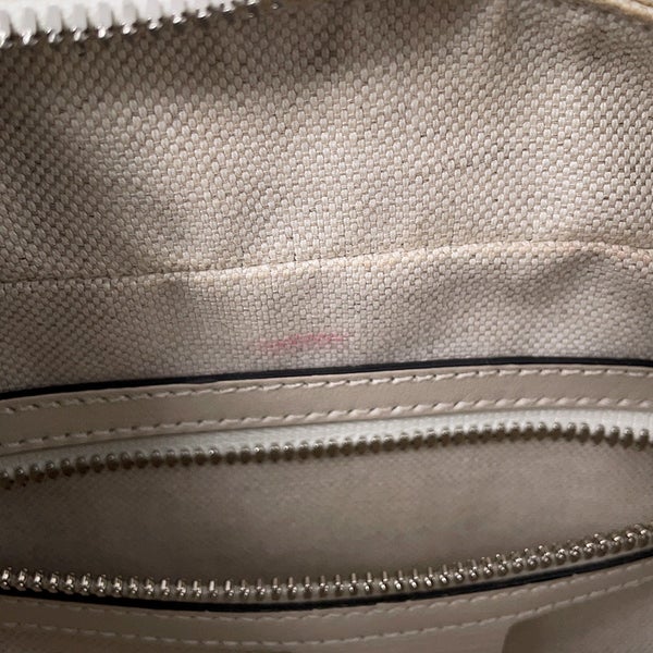 グッチ ショルダーバッグ GGエンボス レザー 626363 GUCCI バッグ 白