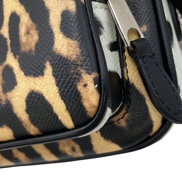 バーバリー チェーンショルダーバッグ レオパードプリント カメラバッグ PVC レザー 8015963 BURBERRY