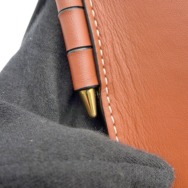 ロエベ ショルダーバッグ ゲートポシェット レザー 109.30.Z42 LOEWE バッグ
