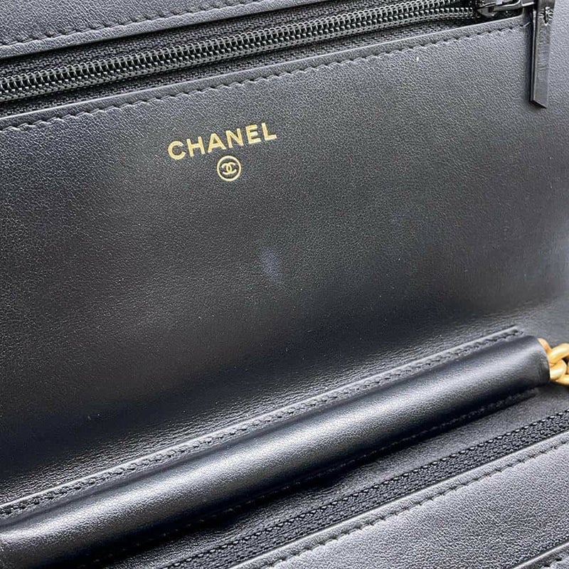シャネル チェーンウォレット ボーイシャネル マトラッセ ココマーク キャビアスキン AP1117 CHANEL 黒
