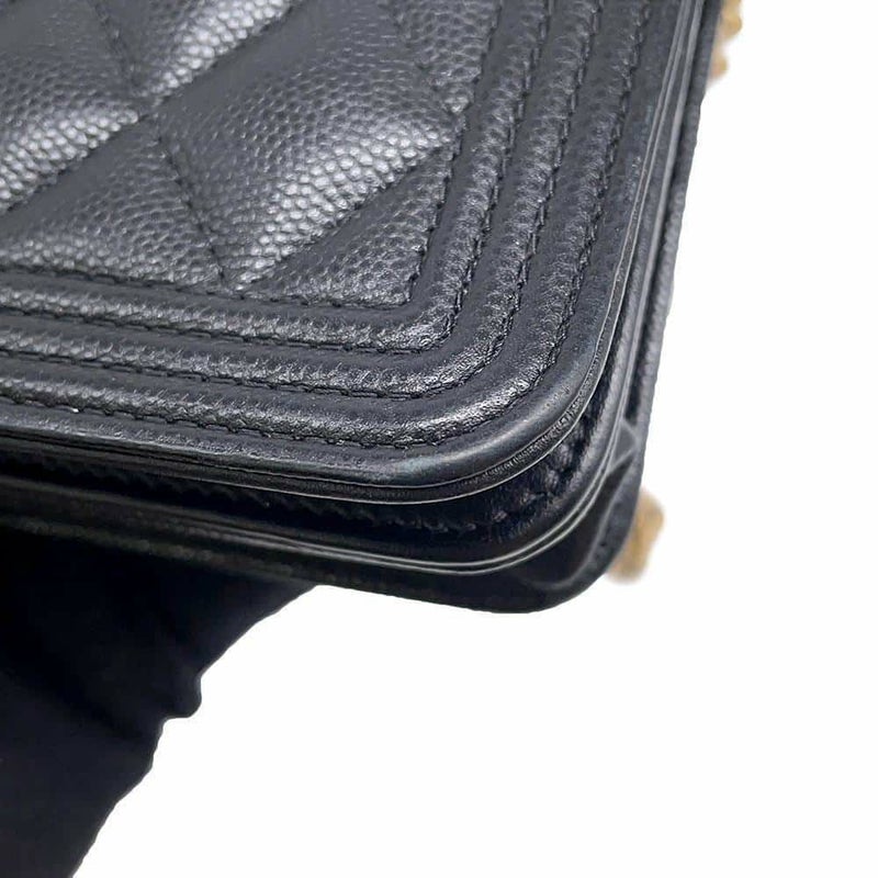 シャネル チェーンウォレット ボーイシャネル マトラッセ ココマーク キャビアスキン AP1117 CHANEL 黒