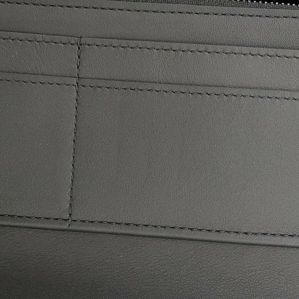 ルイヴィトン 長財布 トリヨンレザー ジッピーウォレット・ヴェルティカル M69047 LOUIS VUITTON 黒 ブラック