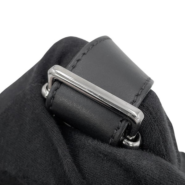 ヴァレンティノ・ガラヴァーニ ボディバッグ VLTNロゴ VY2B0A10WJW VALENTINO ベルトバッグ 黒