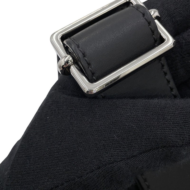 ヴァレンティノ・ガラヴァーニ ボディバッグ VLTNロゴ VY2B0A10WJW VALENTINO ベルトバッグ 黒