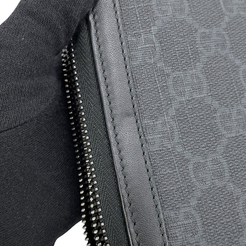 グッチ クラッチバッグ GGスプリーム セカンドバッグ 395708 GUCCI 黒 財布