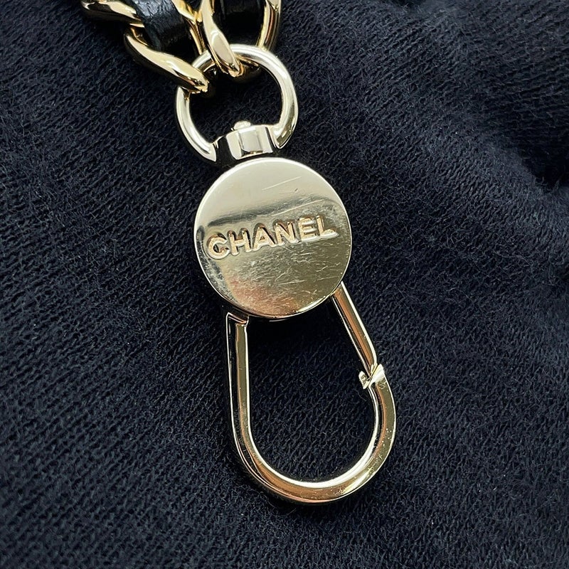 シャネル バッグチャーム ココマーク マトラッセ ミニバッグ ラムスキン AP4760 CHANEL ミニポーチ 小物入れ 黒