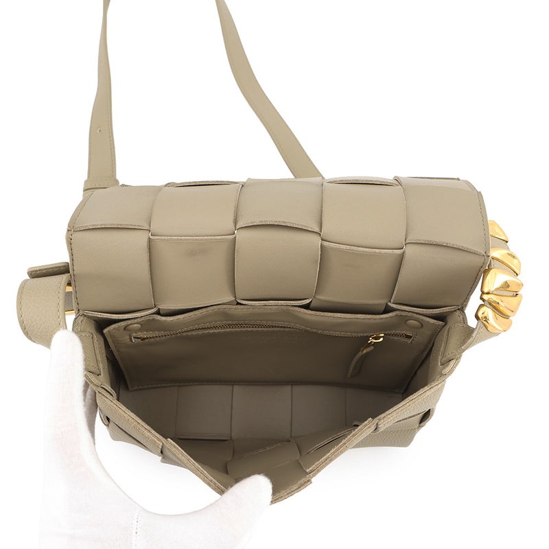 ボッテガヴェネタ ショルダーバッグ イントレチャート カセット レザー 666870 BOTTEGA VENETA