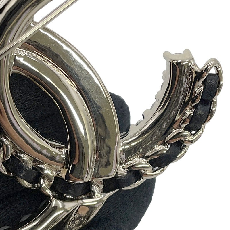シャネル ブローチ ココマーク ラムスキン フェイクパール ラインストーン B26V AB8609 CHANEL アクセサリー