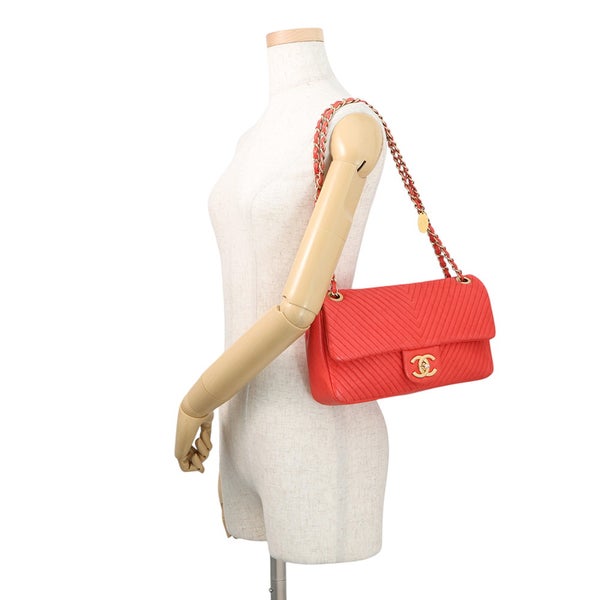 シャネル チェーンショルダーバッグ シェブロン Vステッチ ココマーク レザー CHANEL バッグ