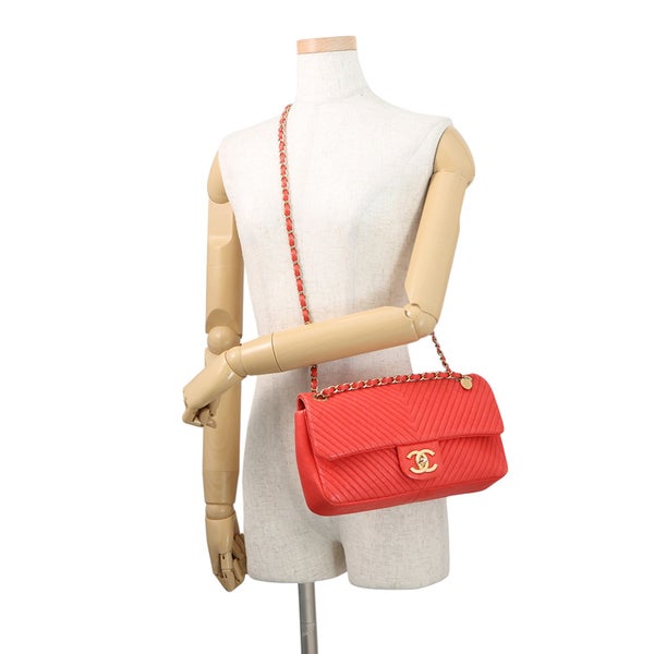 シャネル チェーンショルダーバッグ シェブロン Vステッチ ココマーク レザー CHANEL バッグ