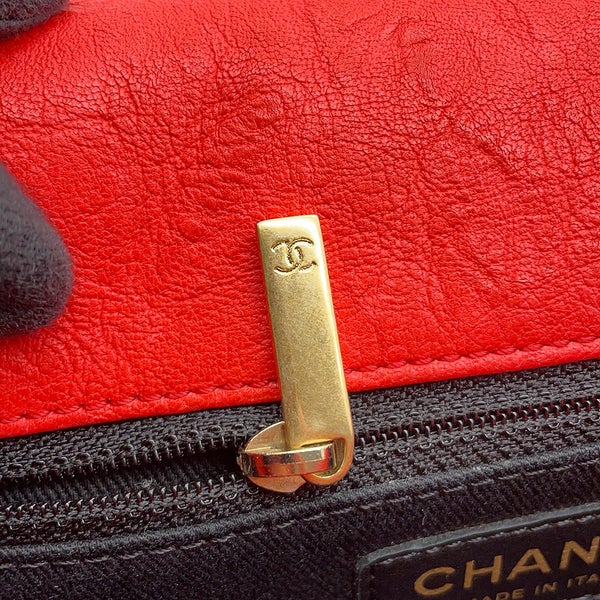 シャネル チェーンショルダーバッグ シェブロン Vステッチ ココマーク レザー CHANEL バッグ