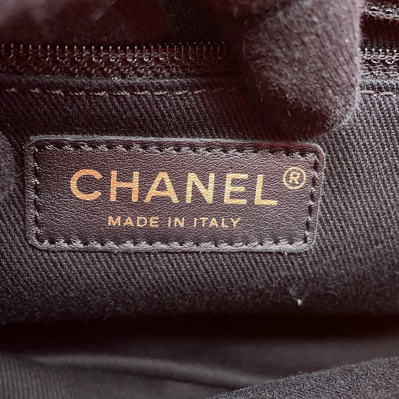 シャネル チェーンショルダーバッグ シェブロン Vステッチ ココマーク レザー CHANEL バッグ