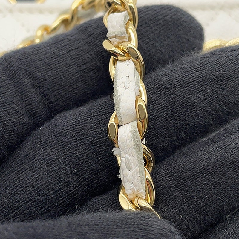 シャネル チェーンウォレット クルーズライン マトラッセ ココマーク キャビアスキン AP3084 CHANEL 財布 白