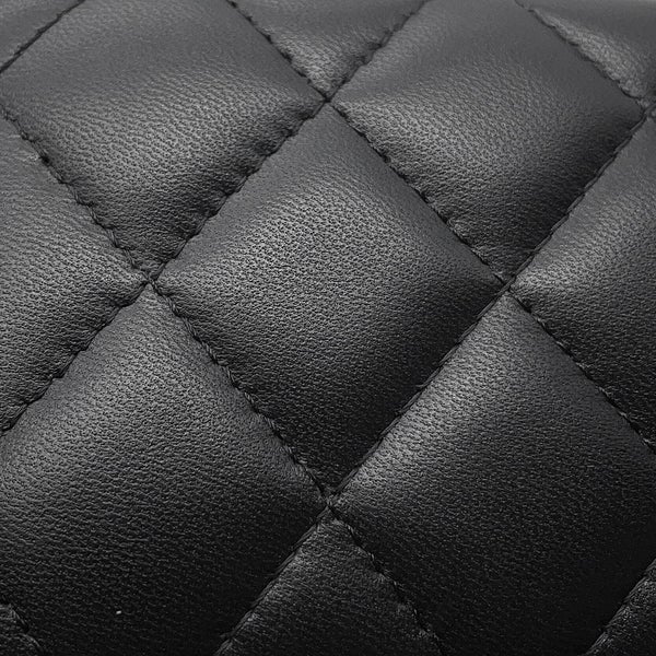 シャネル チェーンショルダーバッグ ココマーク マトラッセ バニティ ラムスキン CHANEL ヴァニティ 黒