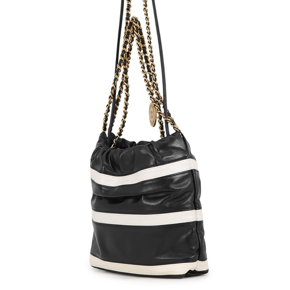シャネル ハンドバッグ CHANEL22 ミニ ココマーク シャイニーカーフ