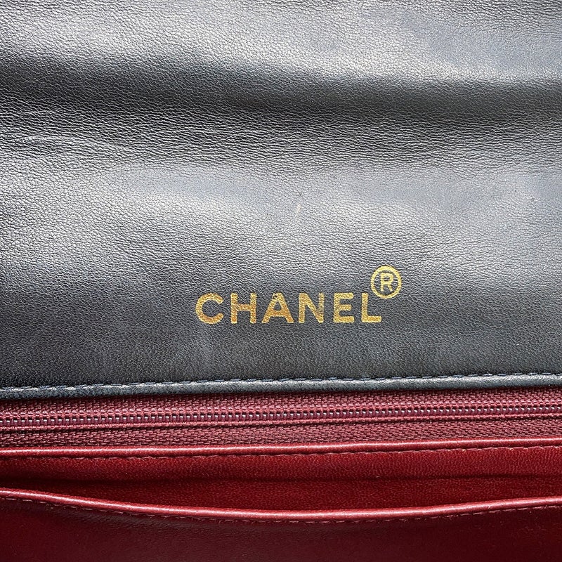 シャネル チェーンショルダーバッグ マトラッセ25 ココマーク ダイアナ キャビアスキン A01165 CHANEL 黒