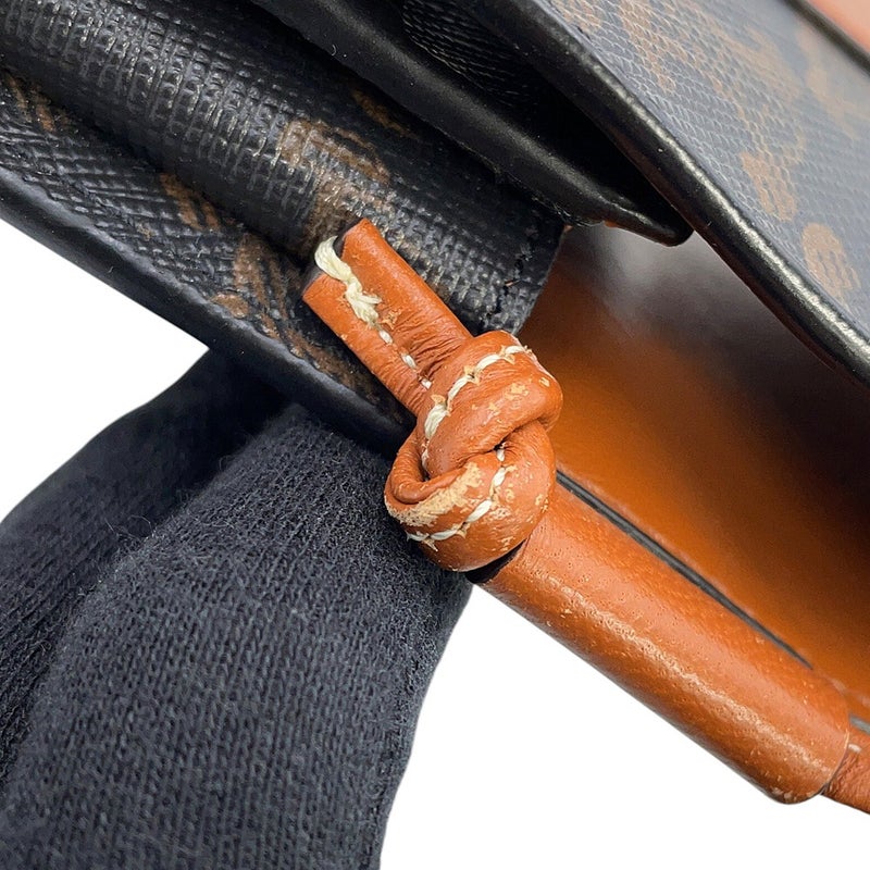 セリーヌ フォンホルダー トリオンフ ショルダーフォンケース PVC レザー 10H742 CELINE