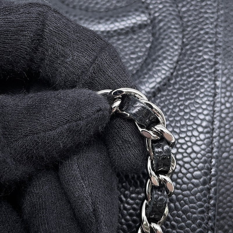 シャネル チェーンウォレット キャビアスキン ココマーク A48654 CHANEL チェーンショルダーバッグ 財布 黒