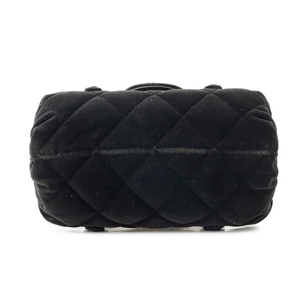 シャネル チェーンショルダーバッグ ミニフラップ  ココマーク マトラッセ ベルベット CHANEL バッグ ミニバッグ 黒
