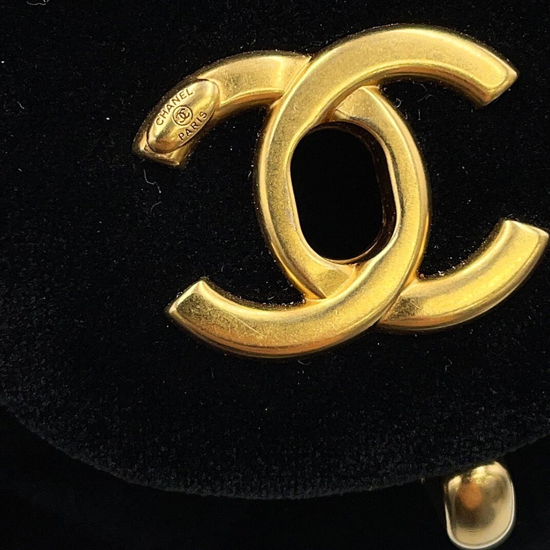 シャネル チェーンショルダーバッグ ミニフラップ  ココマーク マトラッセ ベルベット CHANEL バッグ ミニバッグ 黒