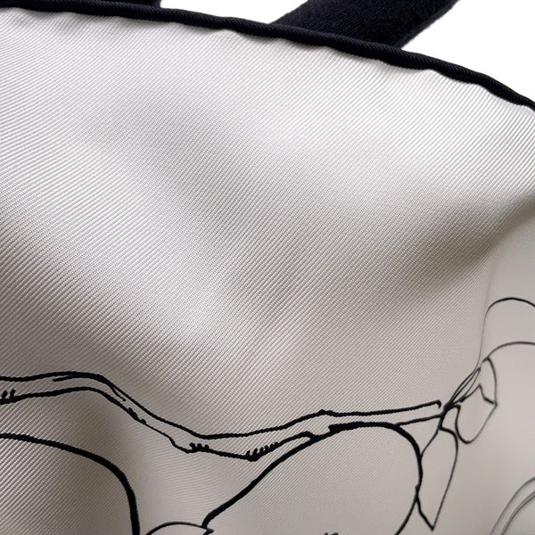 エルメス スカーフ カレ90 ル・ポミエ・セリエ Le Pommier Sellier HERMES シルク 2026年春夏 白 黒