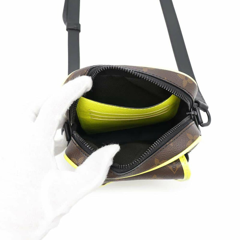 ルイヴィトン ショルダーバッグ モノグラム・マカサー クリストファー・ウエアラブルウォレット M80793 バッグ ブラック 黒