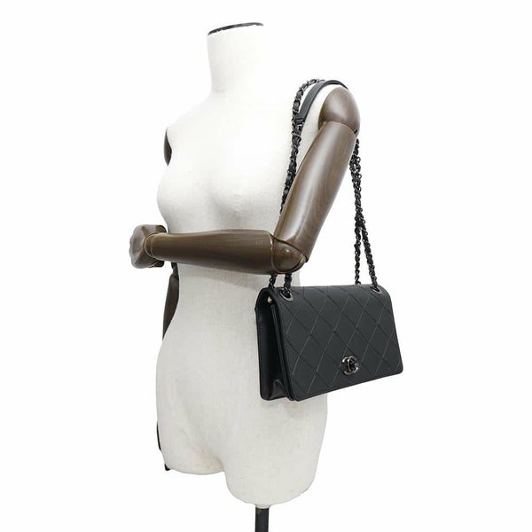 シャネル チェーンショルダーバッグ ココマーク フルフラップ レザー CHANEL バッグ 黒
